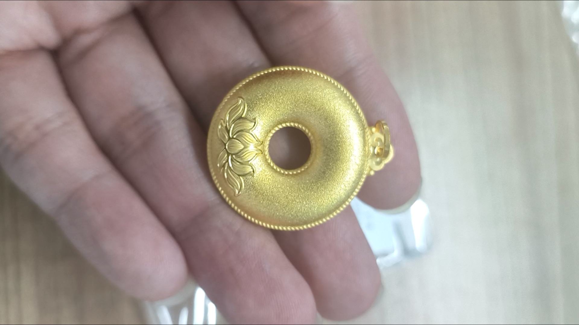 百泰黄金怎么样看正品(百泰黄金怎么样看正品图片)